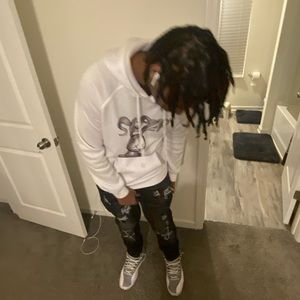 Meet your Posher, Cameron